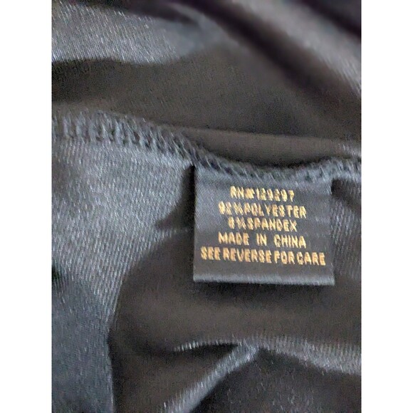 NWT Black Stretchy Velvet Tank top Blouse Sleeveless Womens Size XS IMAN - Picture 7 of 7